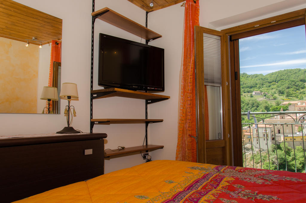 B&B La Perla Nelle Dolomiti Castelmezzano Cameră foto