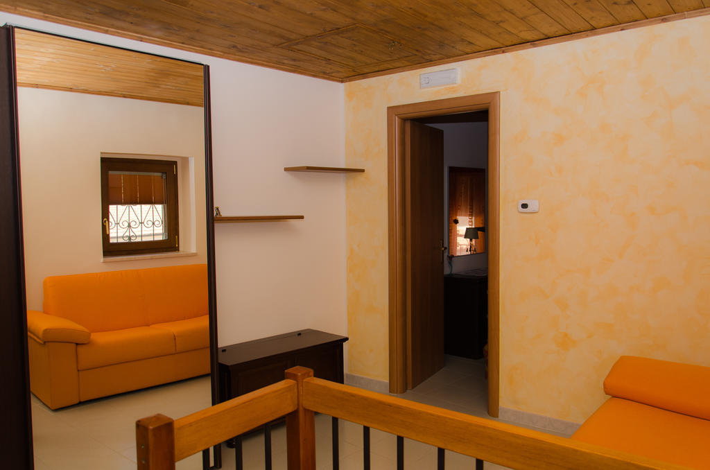 B&B La Perla Nelle Dolomiti Castelmezzano Exterior foto