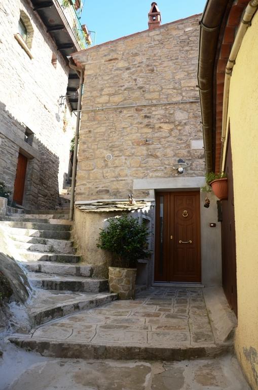 B&B La Perla Nelle Dolomiti Castelmezzano Exterior foto